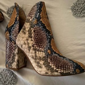 Steve Madden Rookie Snake print Bootie